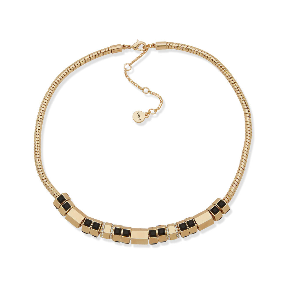 قلادة للنساء