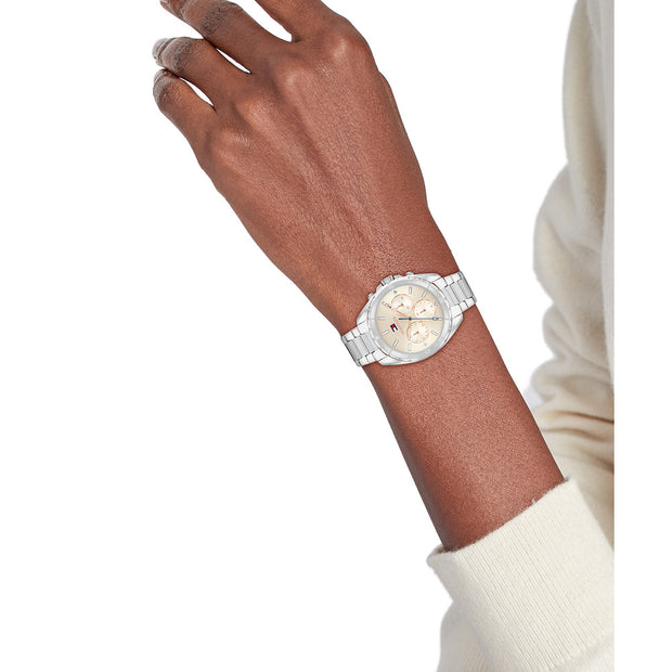 ساعة ميلي للنساء 