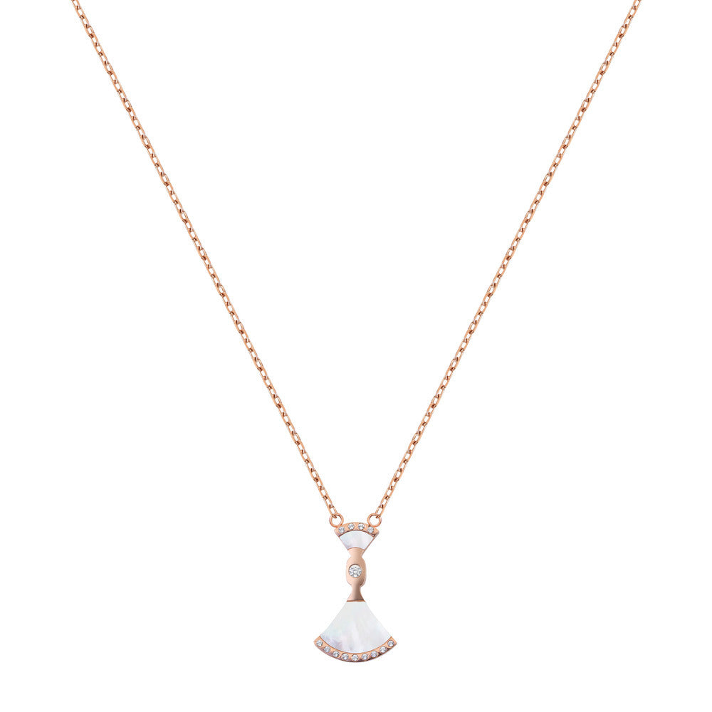 قلادة روز جولد للنساء