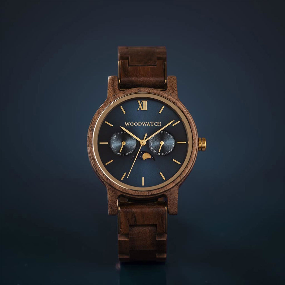 Classic Unisex Analog Watch