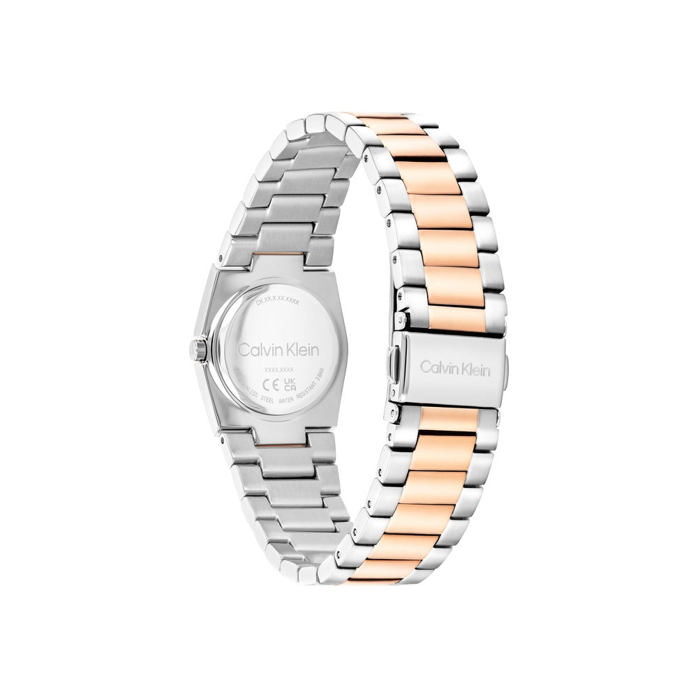 ساعة ينيت للنساء