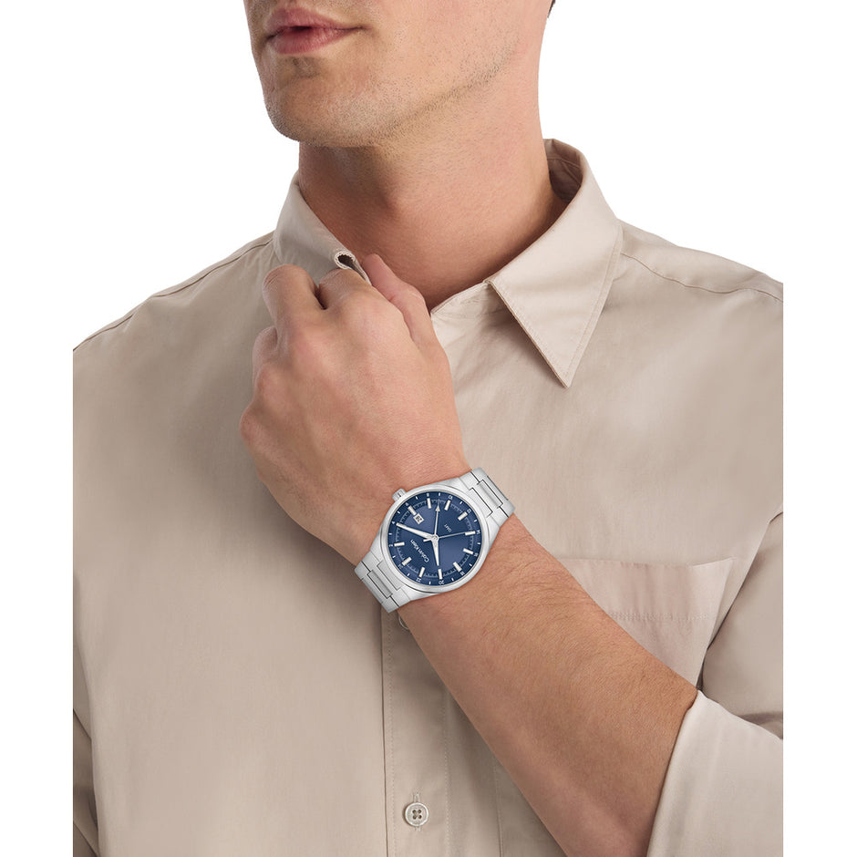 Men Distinguish Blue Watch