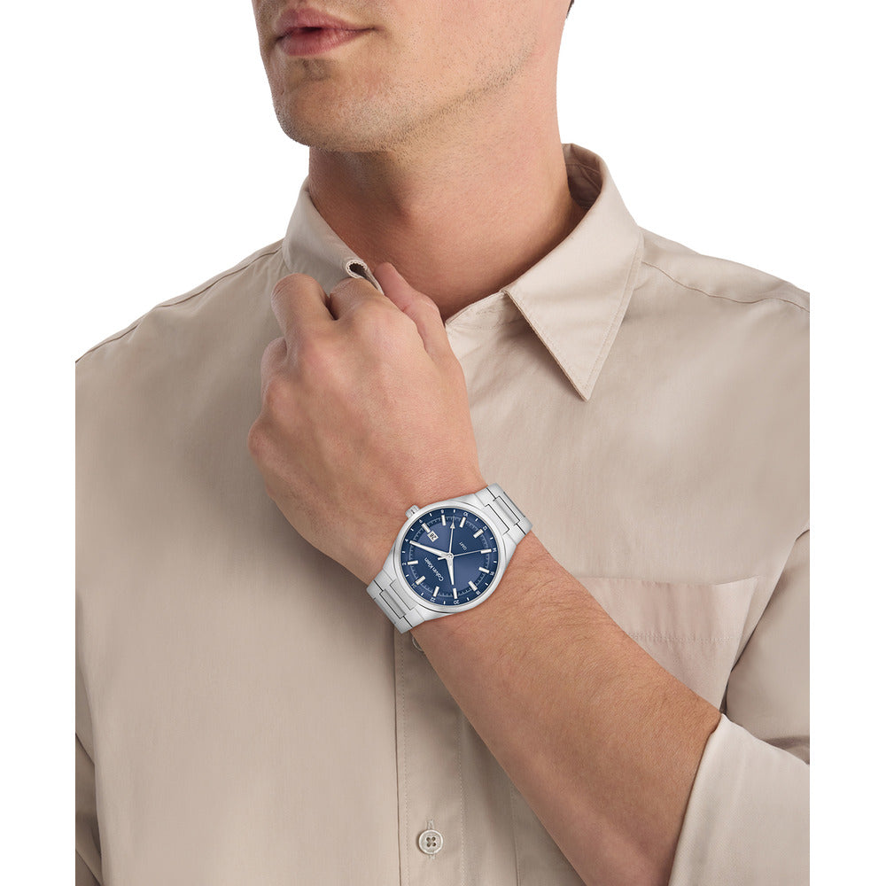 Men Distinguish Blue Watch