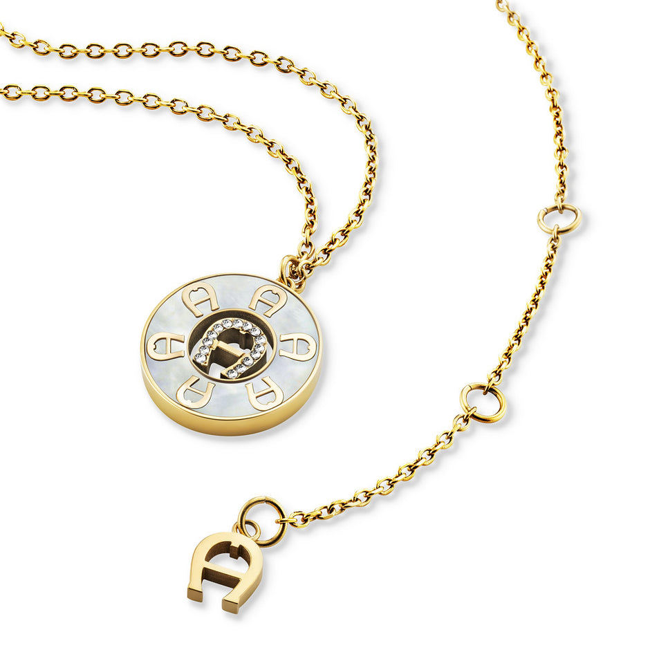 قلادة للنساء