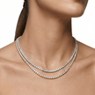 Women Tira Necklace