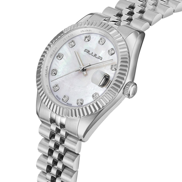 ساعة للنساء