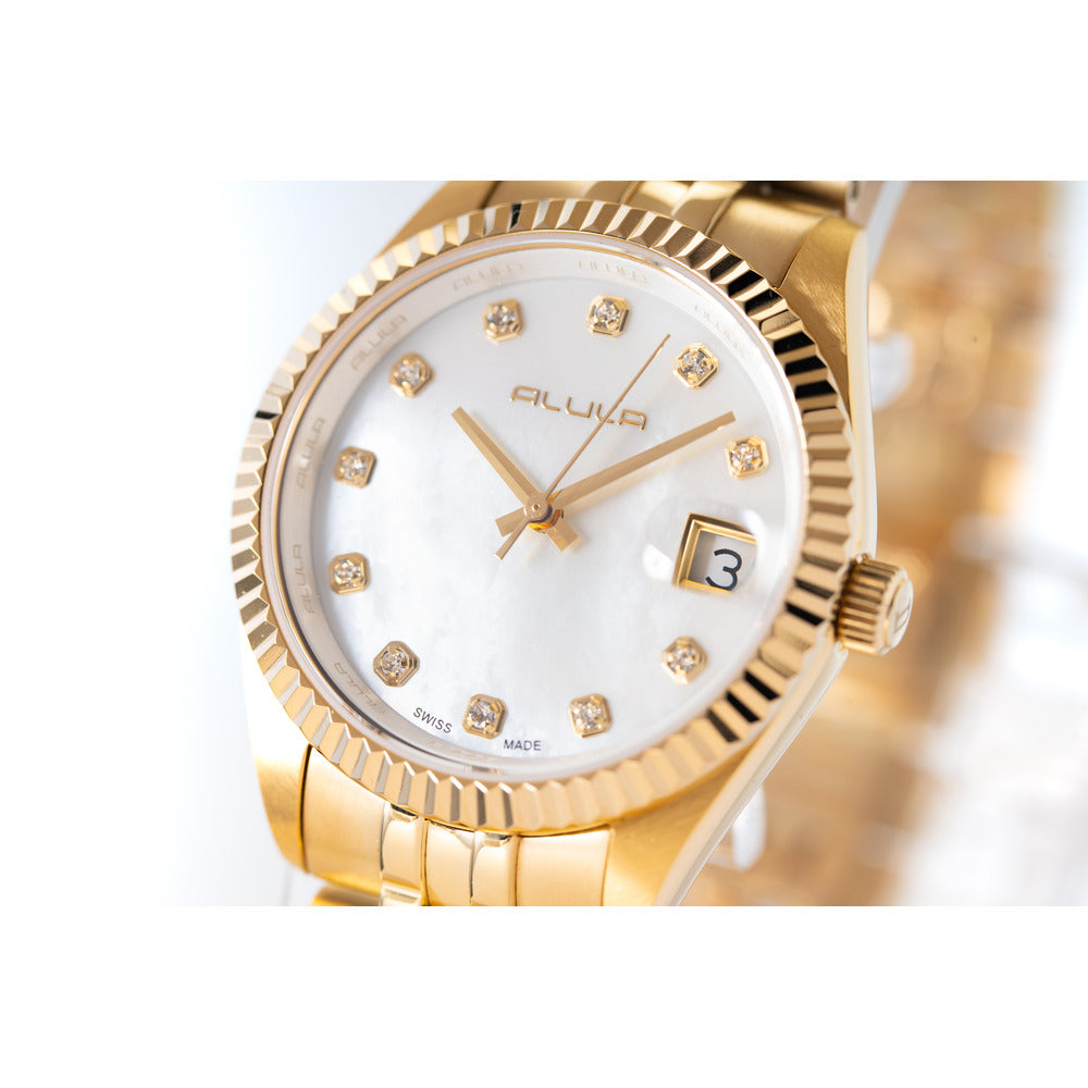 Women White 32mm Gold Watch