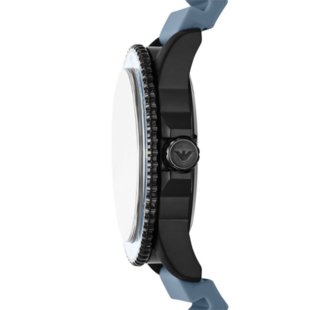 ساعة رجالية باللون الأسود