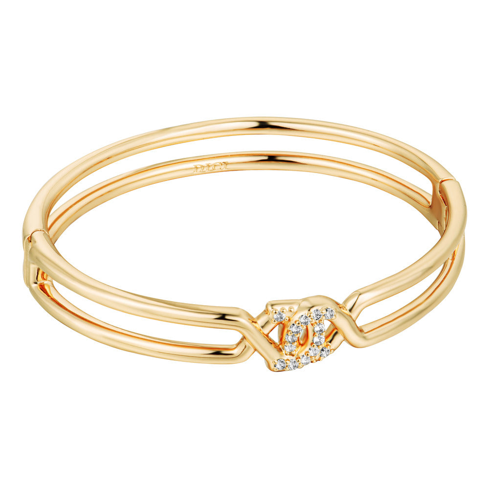 أساور نسائية