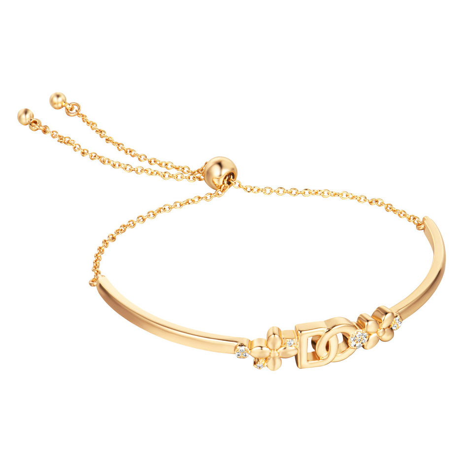 أقراط أنيقة للنساء