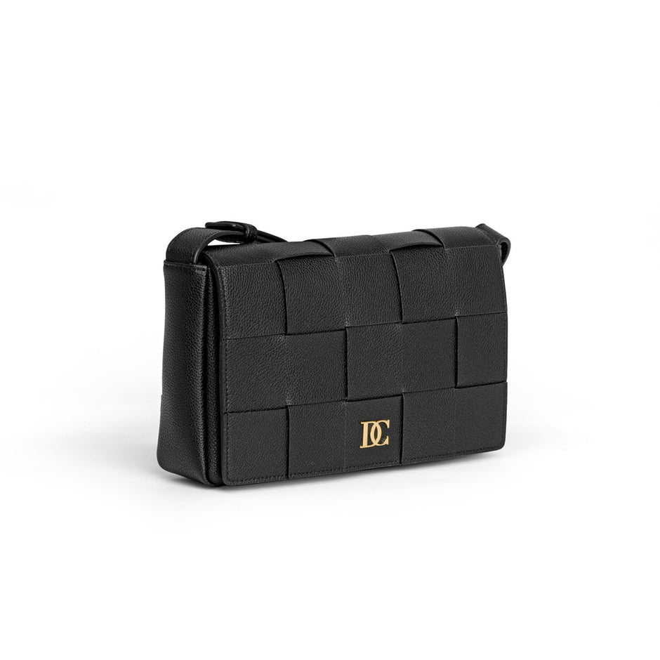 حقيبة يد سوداء نسائية 