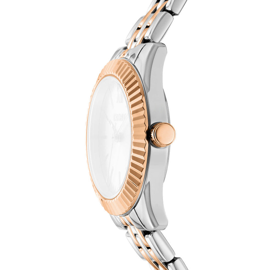 ساعة نسائية ثنائية اللون