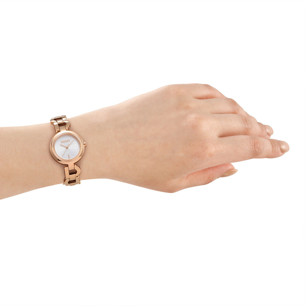 ساعة بوش للنساء