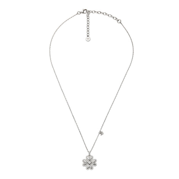 قلادة نسائية