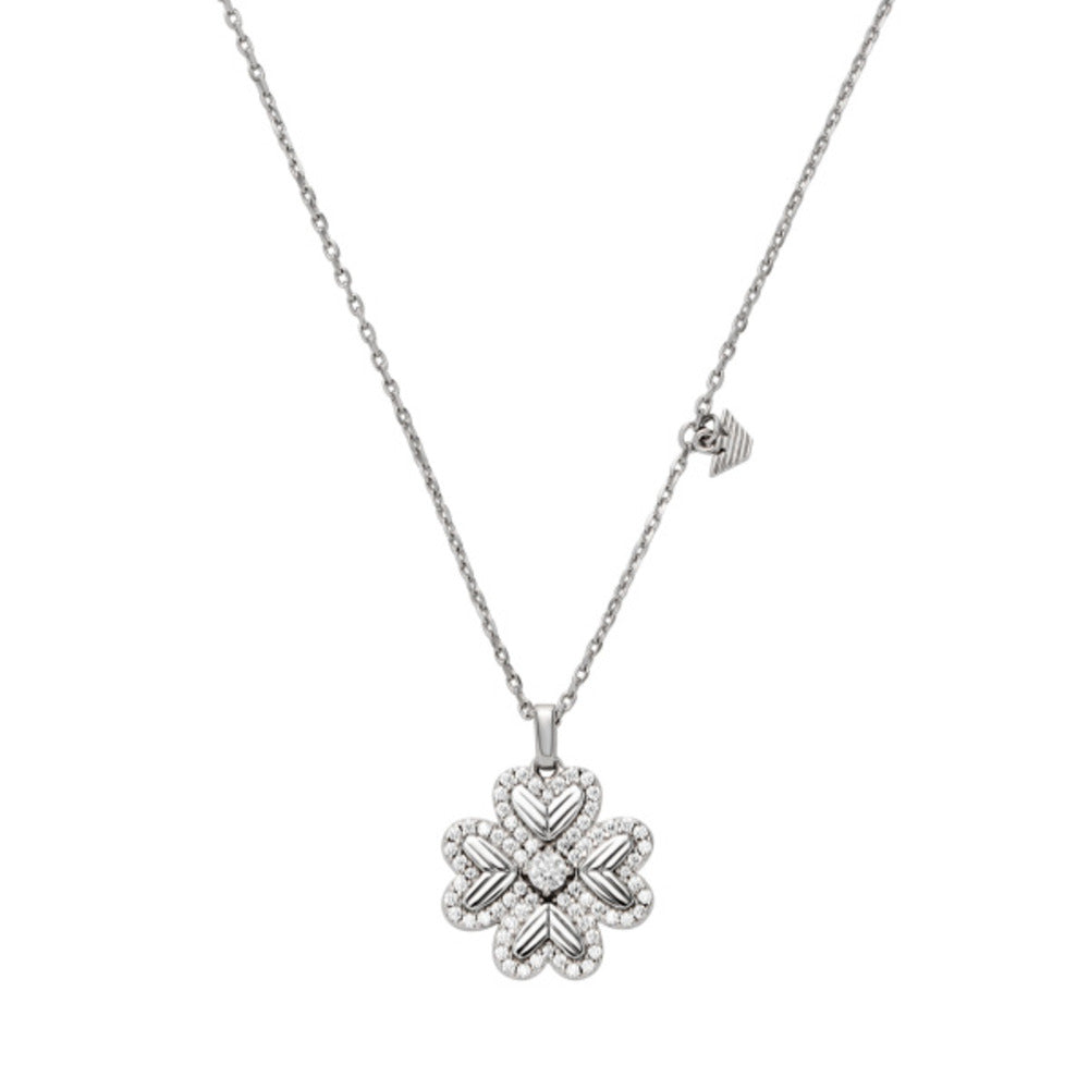 قلادة نسائية