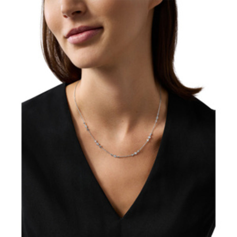 قلادة فضية للنساء