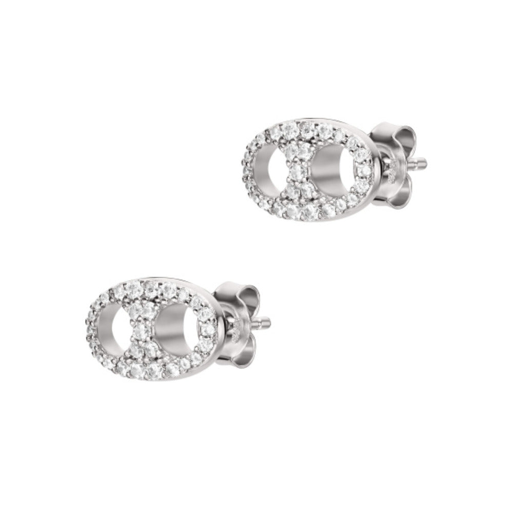 أقراط للنساء