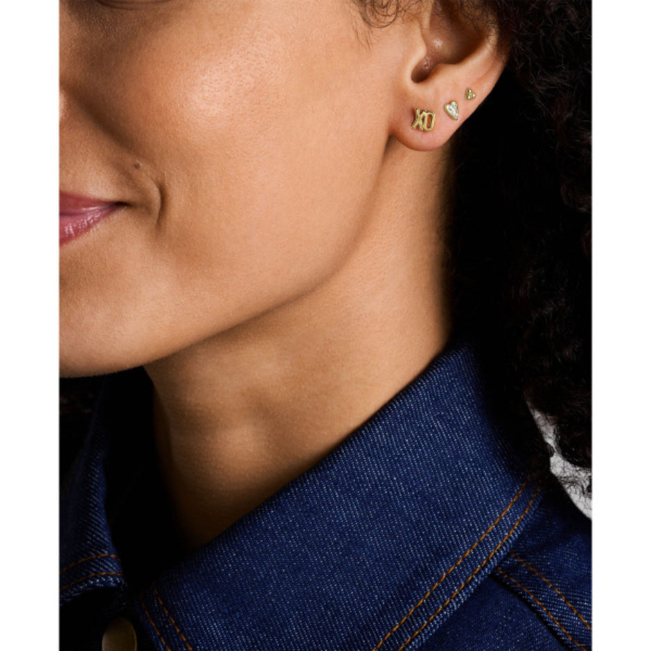 طقم أقراط نسائي