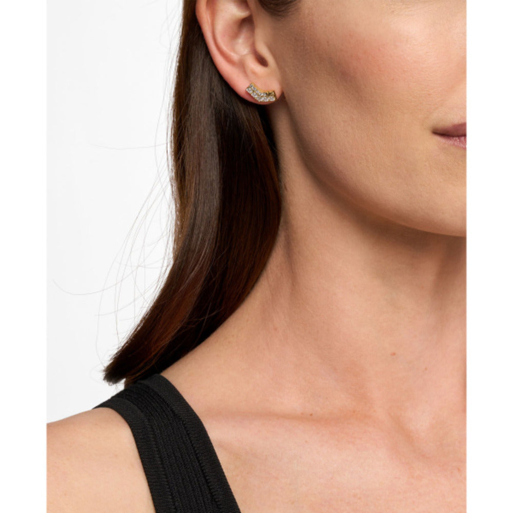 أقراط للنساء