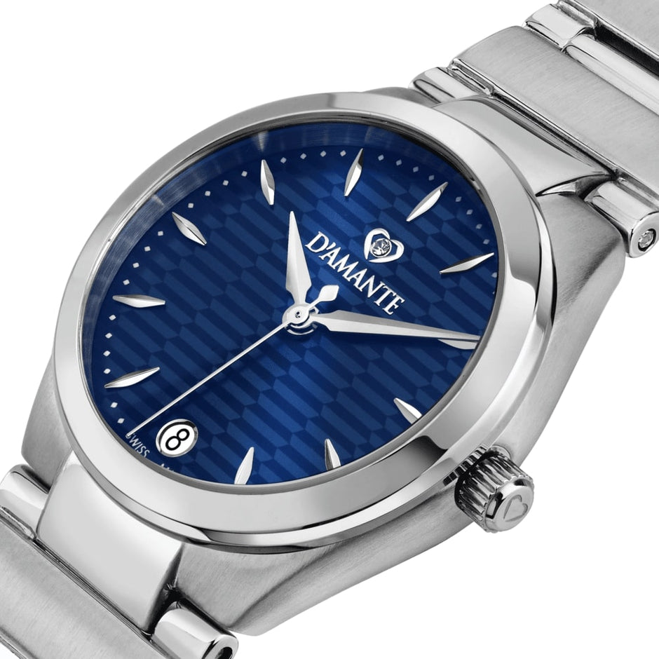 ساعة فضية للنساء