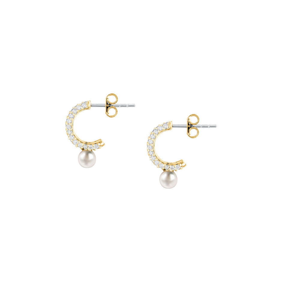 أقراط للنساء