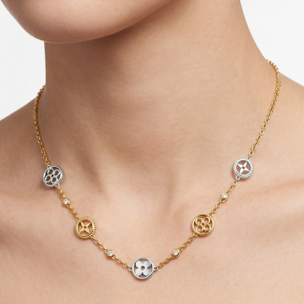 قلادة للنساء