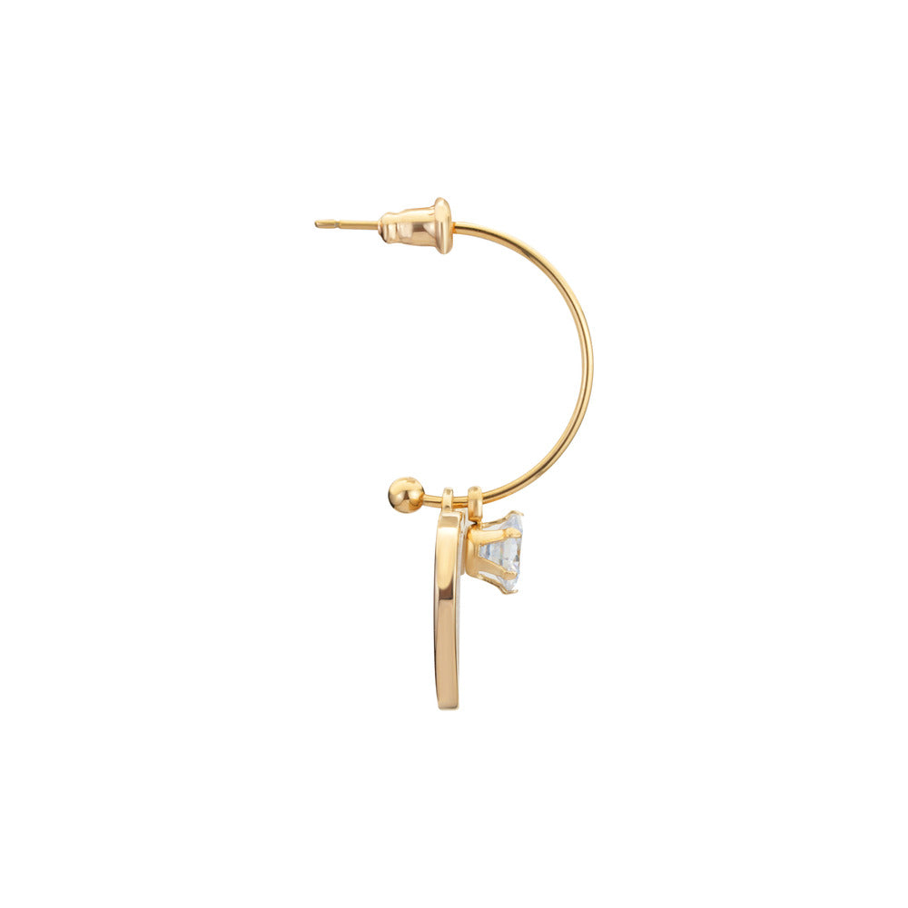 أقراط ذهبية للنساء