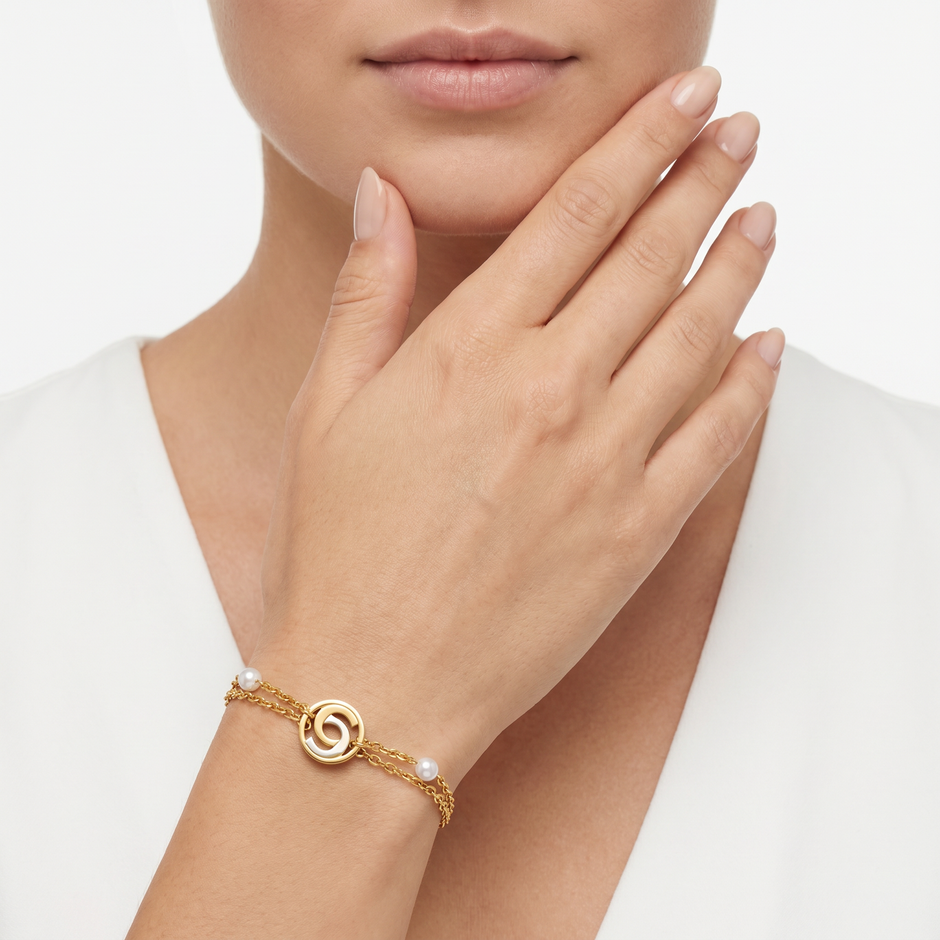 Women Celeste Gold Bracelet