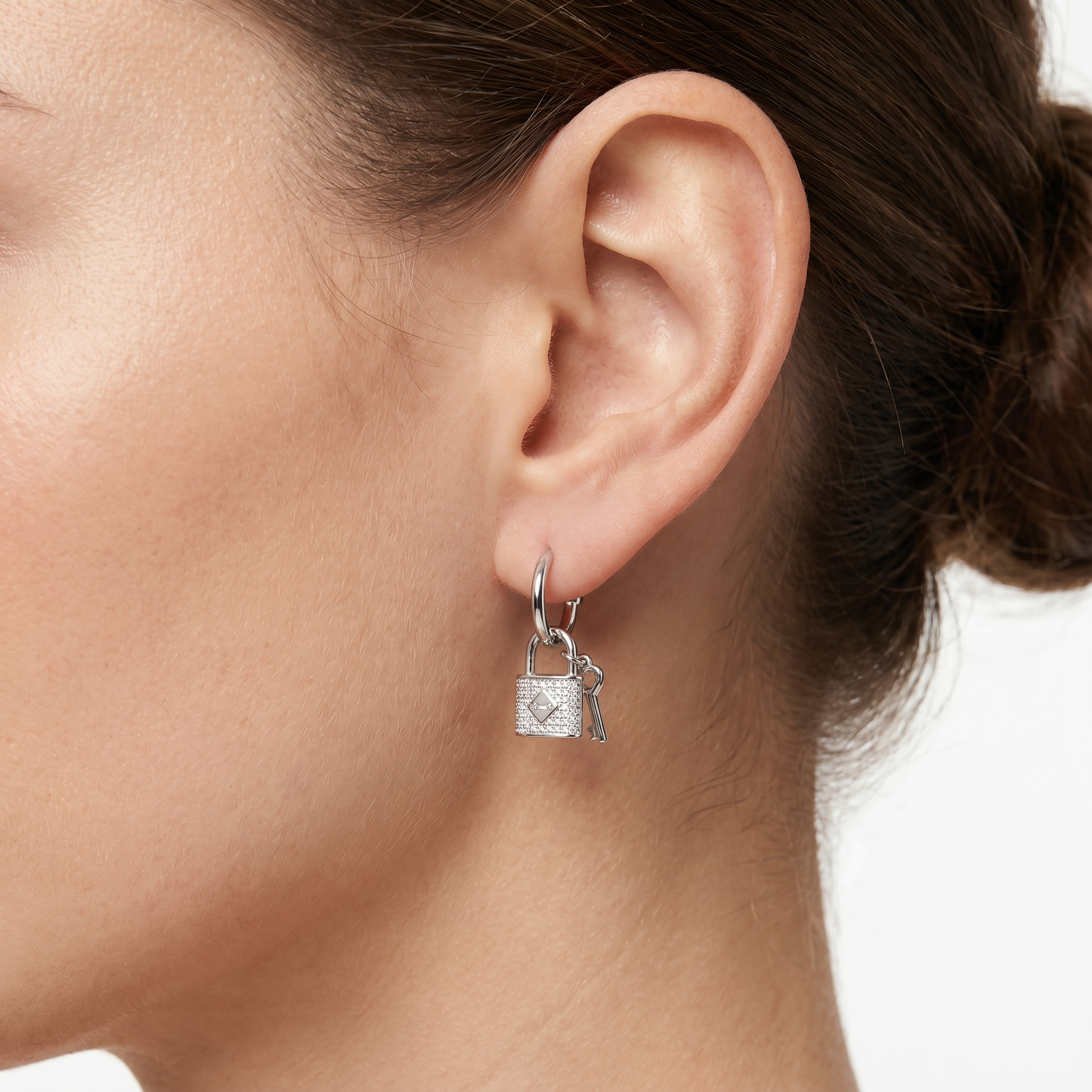 Women Slim Round White Earring