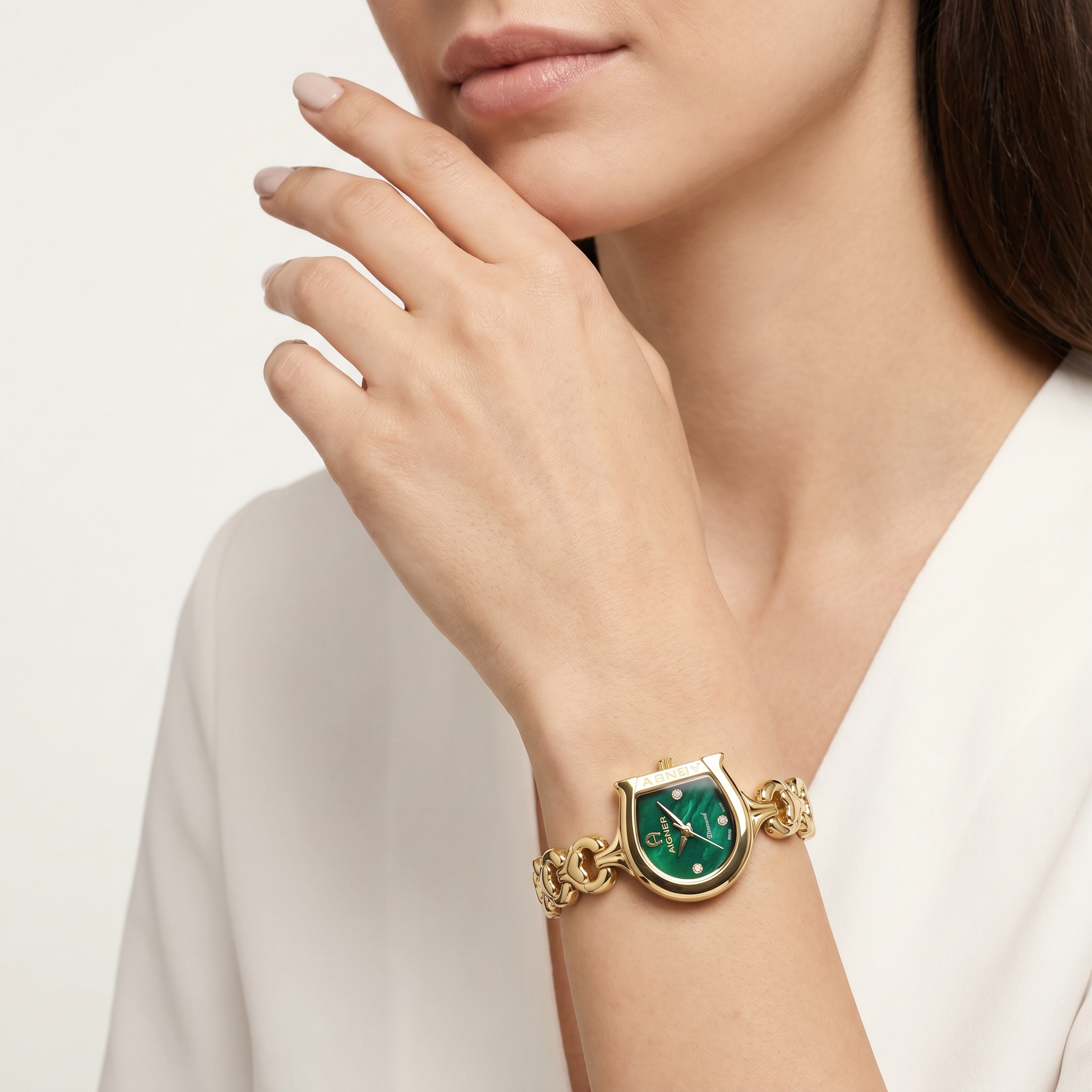 Women Nobile Diamond Watch
