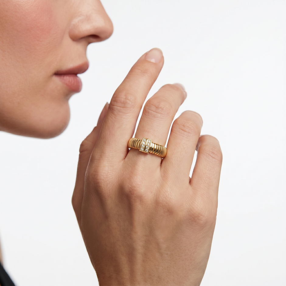 Women Onda Gold Ring