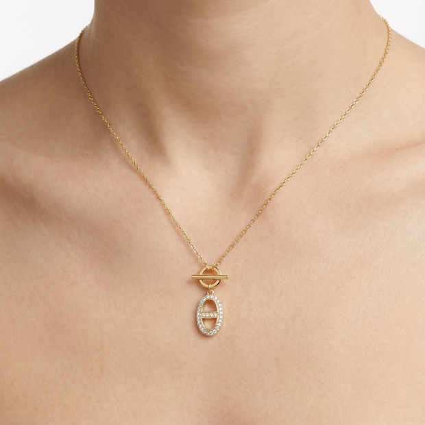 قلادة ذهبية للنساء